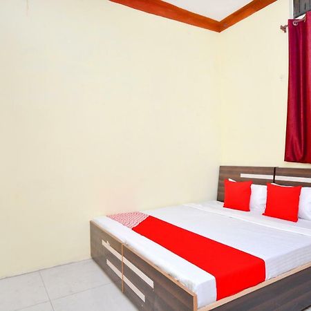 Hôtel Oyo 40306 White House à Jalandhar Chambre photo