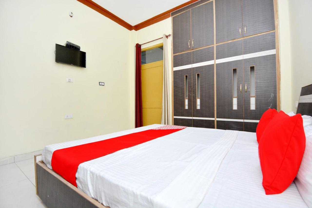 Hôtel Oyo 40306 White House à Jalandhar Extérieur photo