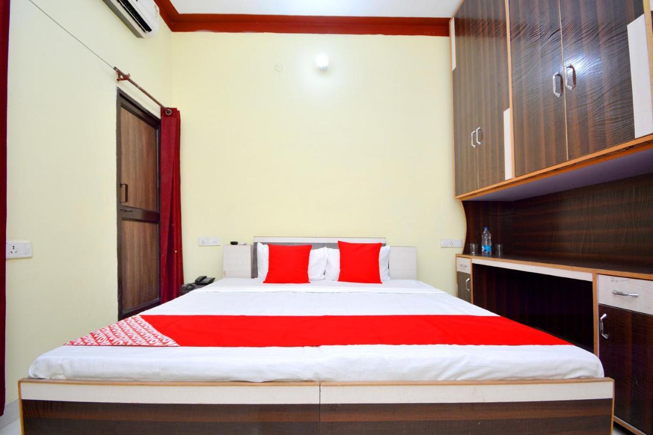 Hôtel Oyo 40306 White House à Jalandhar Extérieur photo