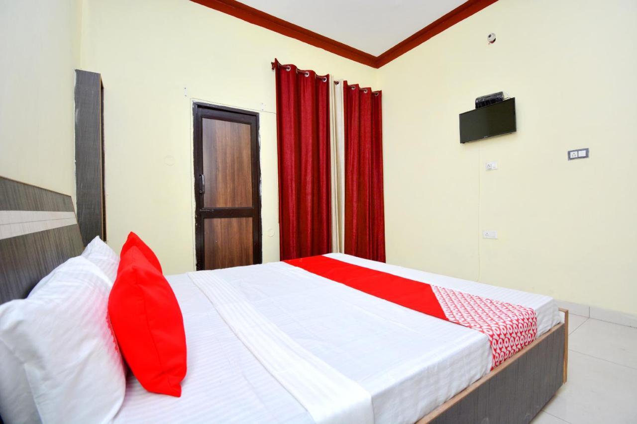 Hôtel Oyo 40306 White House à Jalandhar Extérieur photo